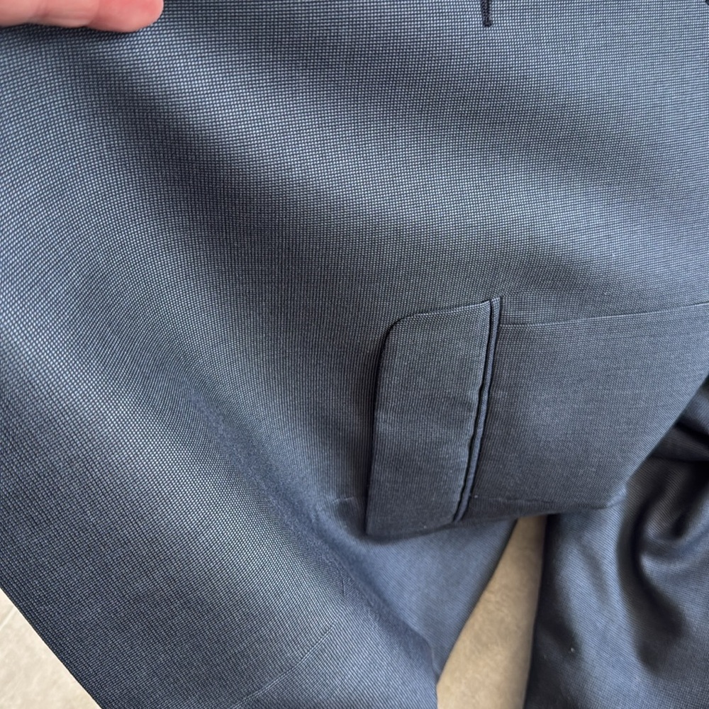 JONES NEW YORK Beautiful Plaid Blue Men's Suit - Excellent Condition - Picture 5 of 14